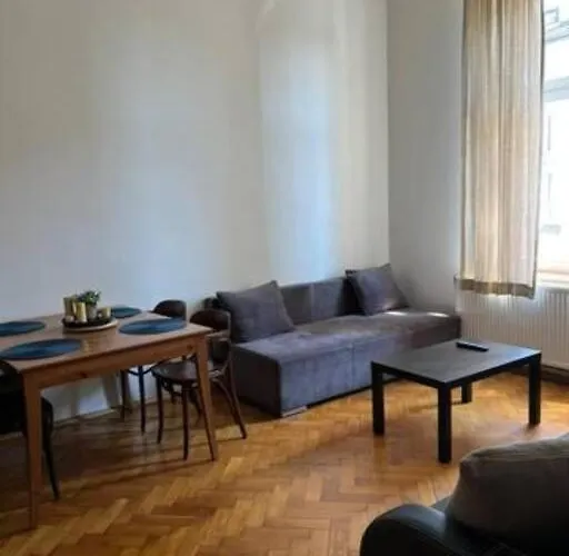 Plac Szczepanski / Old Town Appartement *