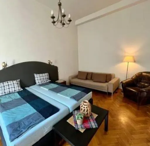 Plac Szczepanski / Old Town Krakau