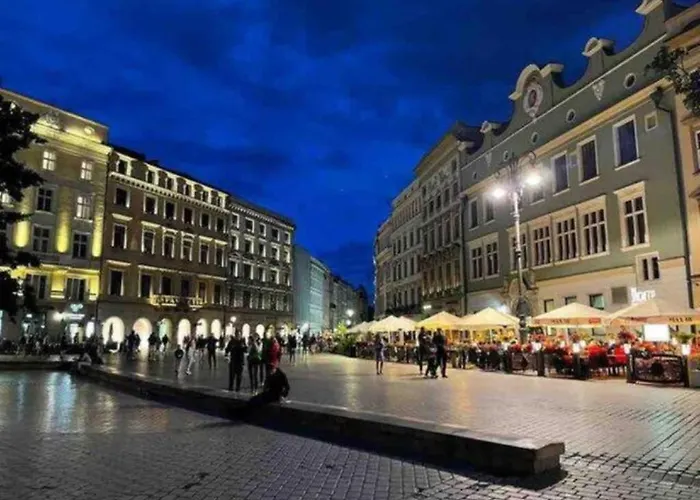 Plac Szczepanski / Old Town *