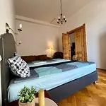 شقة Plac Szczepanski / Old Town